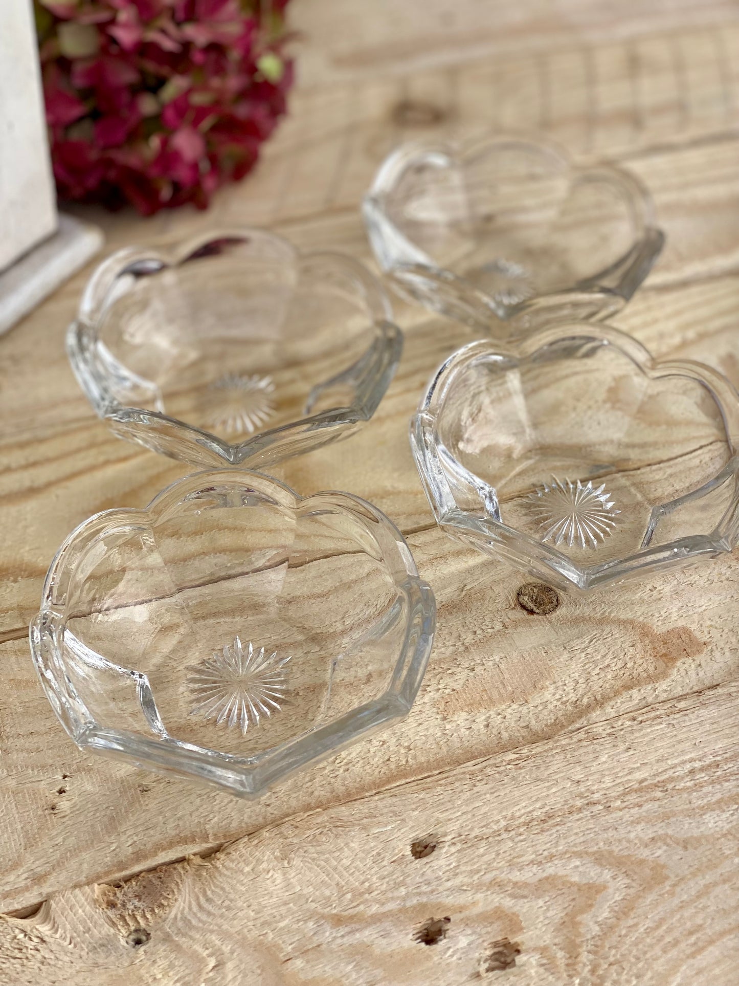 Lot 4 coupelles en verre marguerite